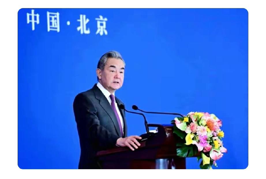 王毅打开天窗说亮话:军演就是针对美国对台军售！