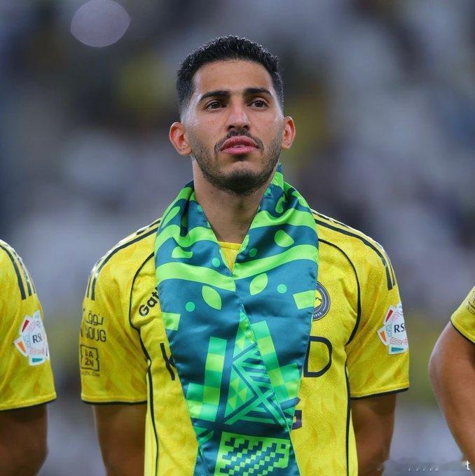 C罗和利雅得 若海巴里，菲利克斯，加奈姆在达马克vs利雅得胜利 比赛吃到黄牌，将