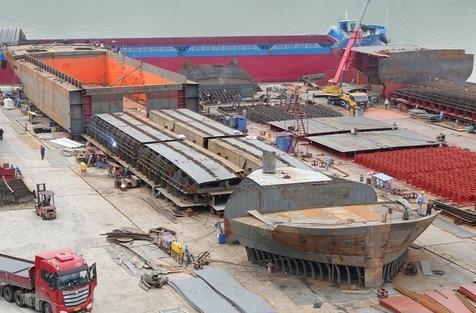 2023 年上半年中国新船订单增长近 7 成，占全球新订单总量的72.6%
中国