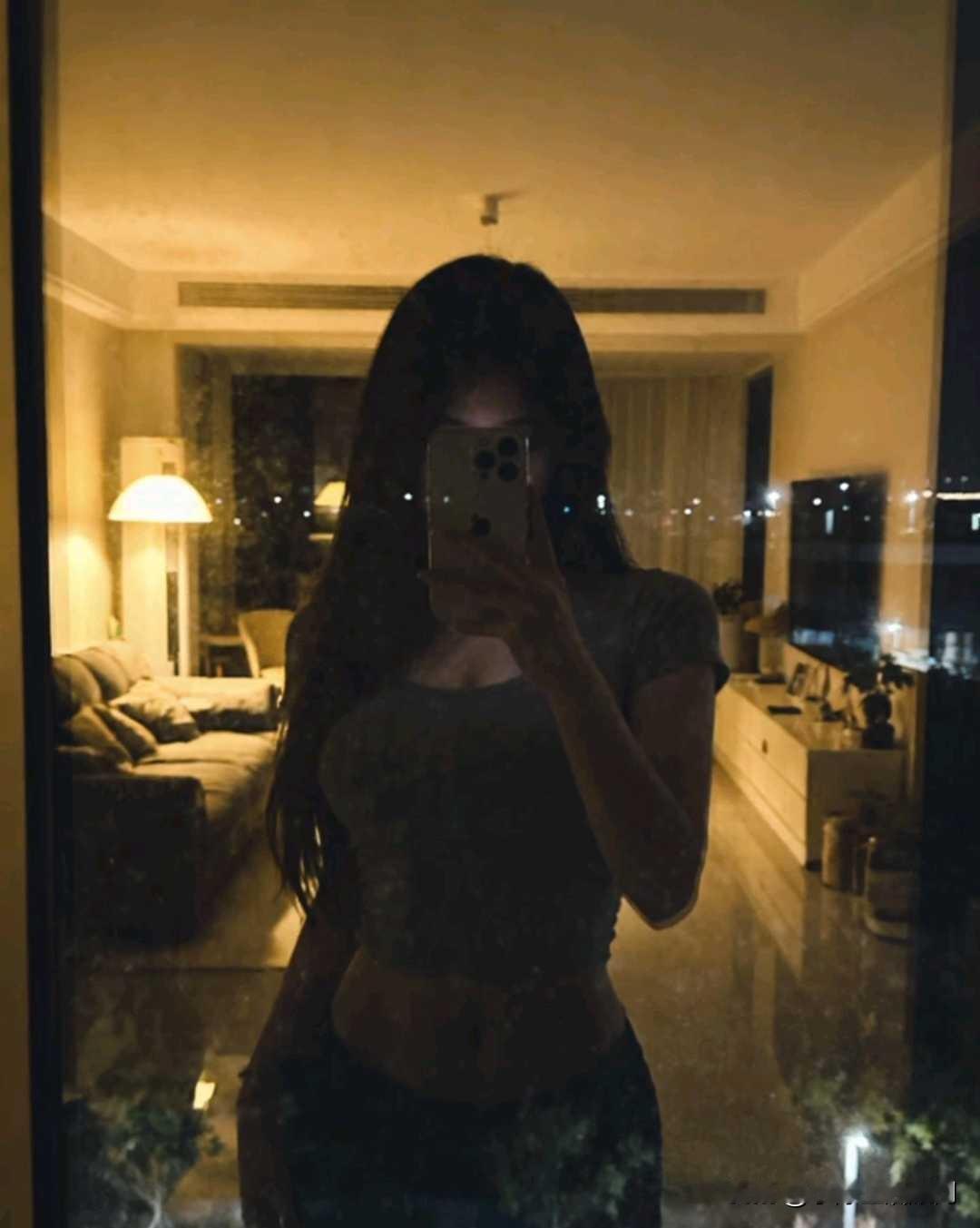 外面的世界喧嚣又疲惫，有时候真觉得一个人最好的修行还是从家里开始——在家修心养性