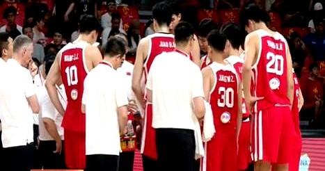 中国男篮两场热身赛后，基本可以确定7月份世预赛的12人大名单。
郭士强直接点出了