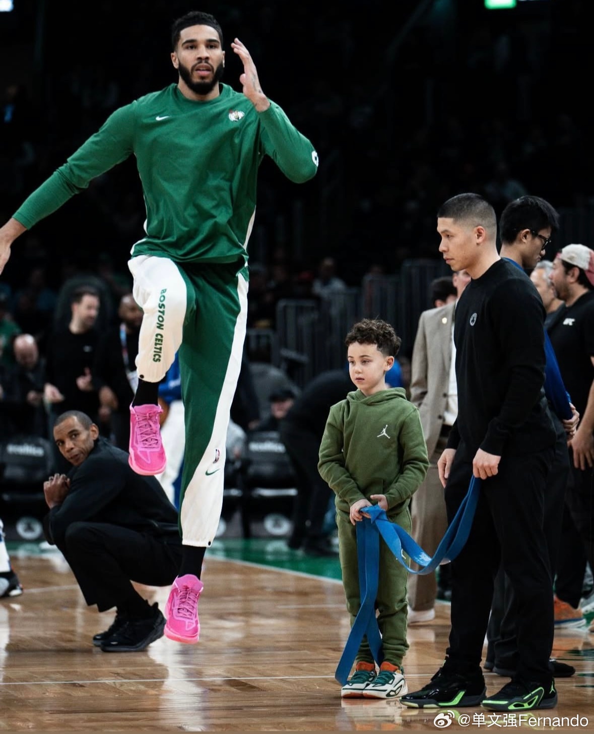 杰森·塔图姆！！！28岁生日快乐🎂Deuce爹距离复出越来越近，纪录片已经提前