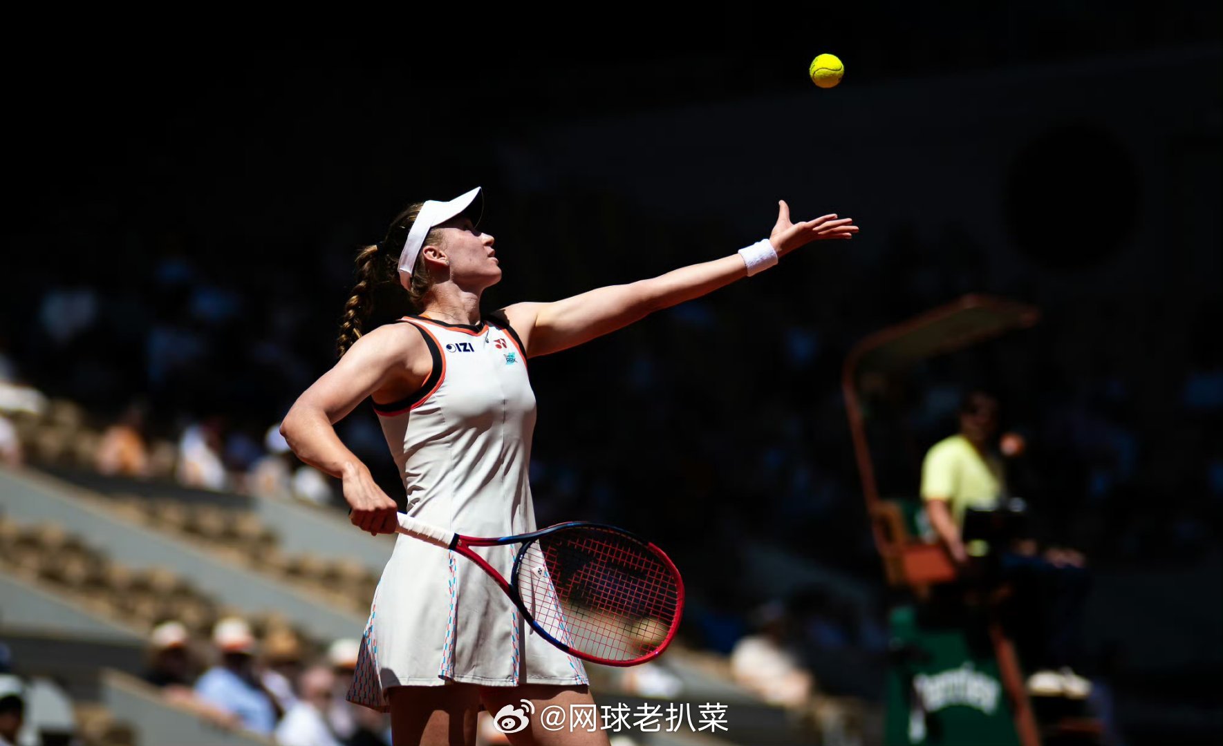 莱巴金娜横扫对手 胜利晋级法网次轮法网2026 女单首轮，2号种子莱巴金娜以6-