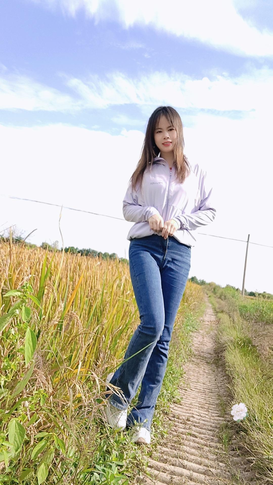 据说百分之九十的人，打开抖音的第一件事，就是看自己喜欢的人，有没有在线，若不在线