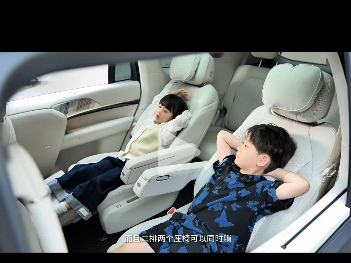 这个价格不太对劲啊，蔚来ES8最低配40万这样，小鹏GX尺寸略小于ES8，但是大