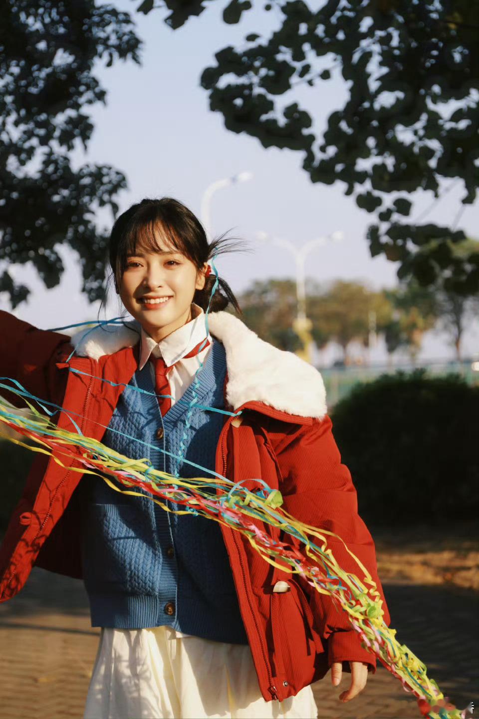 骨朵 morning  [给你小心心] 沈月大梦想家  向着太阳，微笑向上，元气