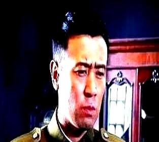 央视八套这回是不讲武德，直接掀了桌子。
零宣传，收视率飙到2.1%，网播砸穿8亿