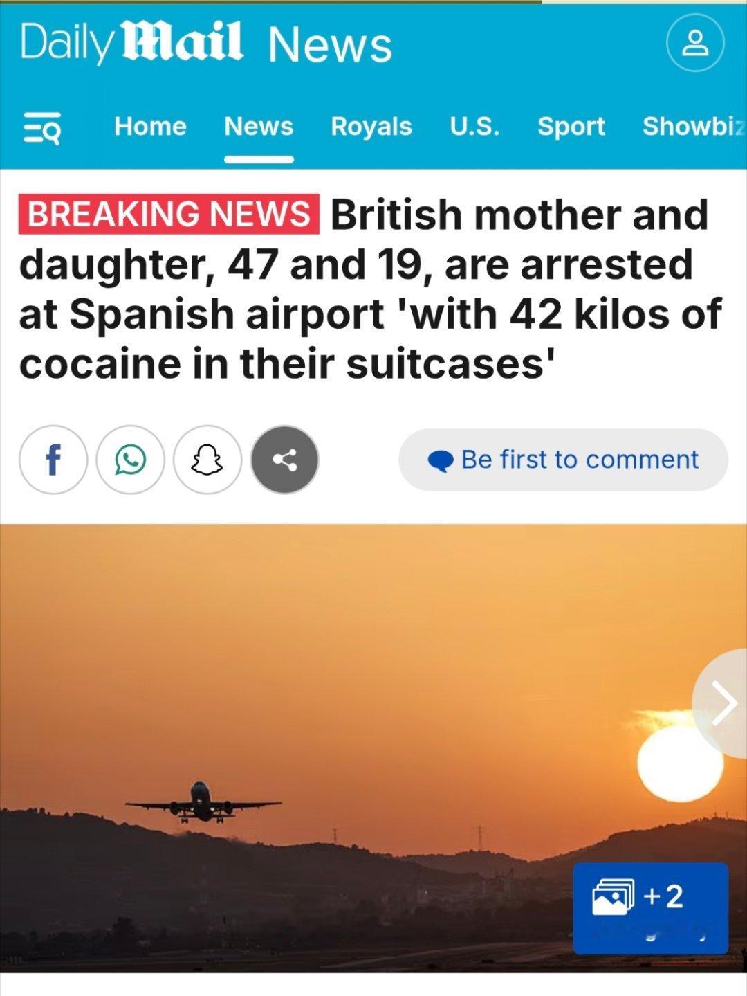 应该有不少普通英国人这样运毒。¹ 西班牙，瓦伦西亚机场，刚刚抓到一对母女。84斤