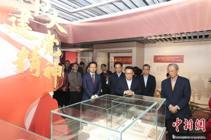 从《新青年》到《共产党宣言》：百年前的“顶流杂志”是怎么点燃中国的
你敢信吗？1