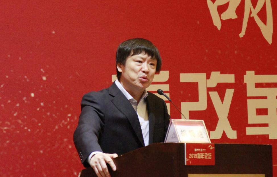 武大真是不容易，进亦趋，退亦趋。这些年，武大因老师、学生在涉日、涉疫、涉价值观的