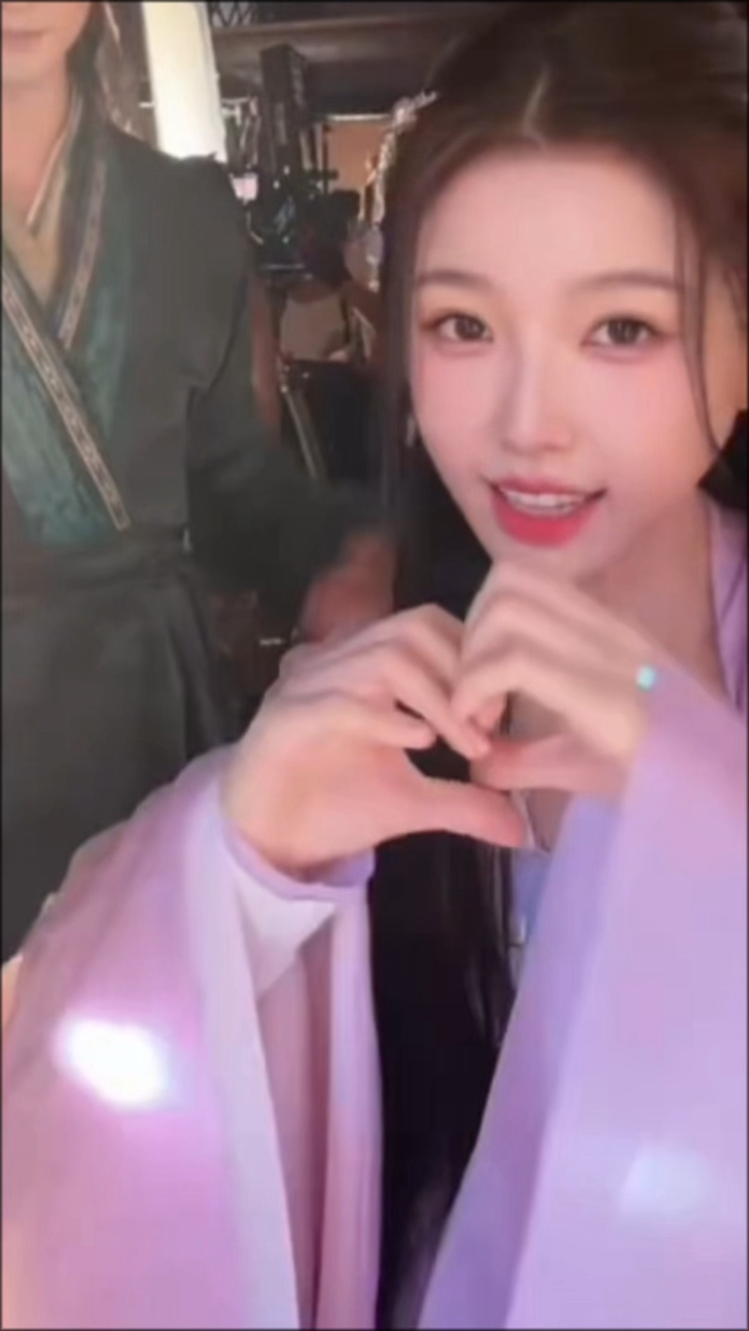 妹妹说紫色很有韵味~ 