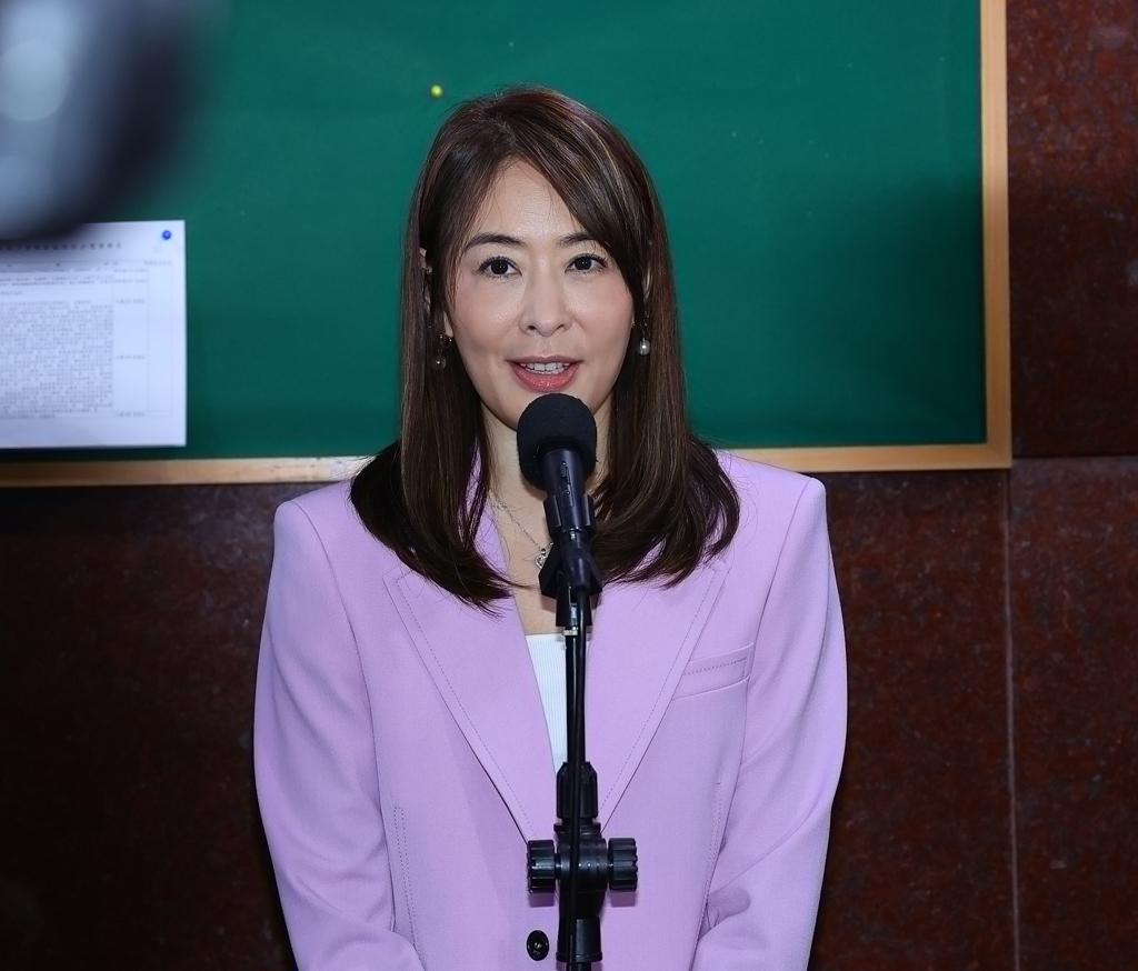 民进党推美女挑战蒋万安？

美国自由攀岩好手霍诺德徒手登顶台北101后，成为全球