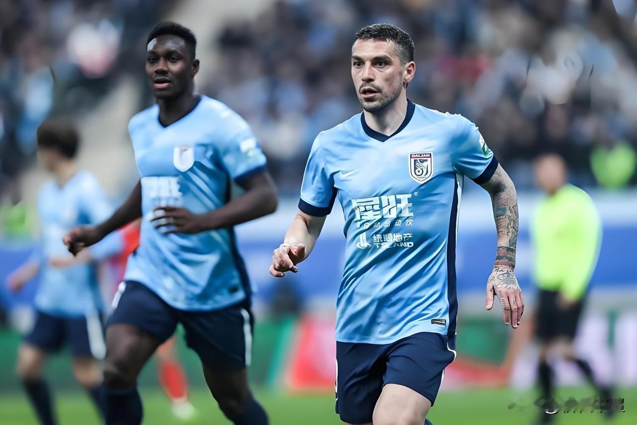 干净足球，大连是少有几支未负分起步的足球城市。
大连足球近些年在李国旭的带领下，