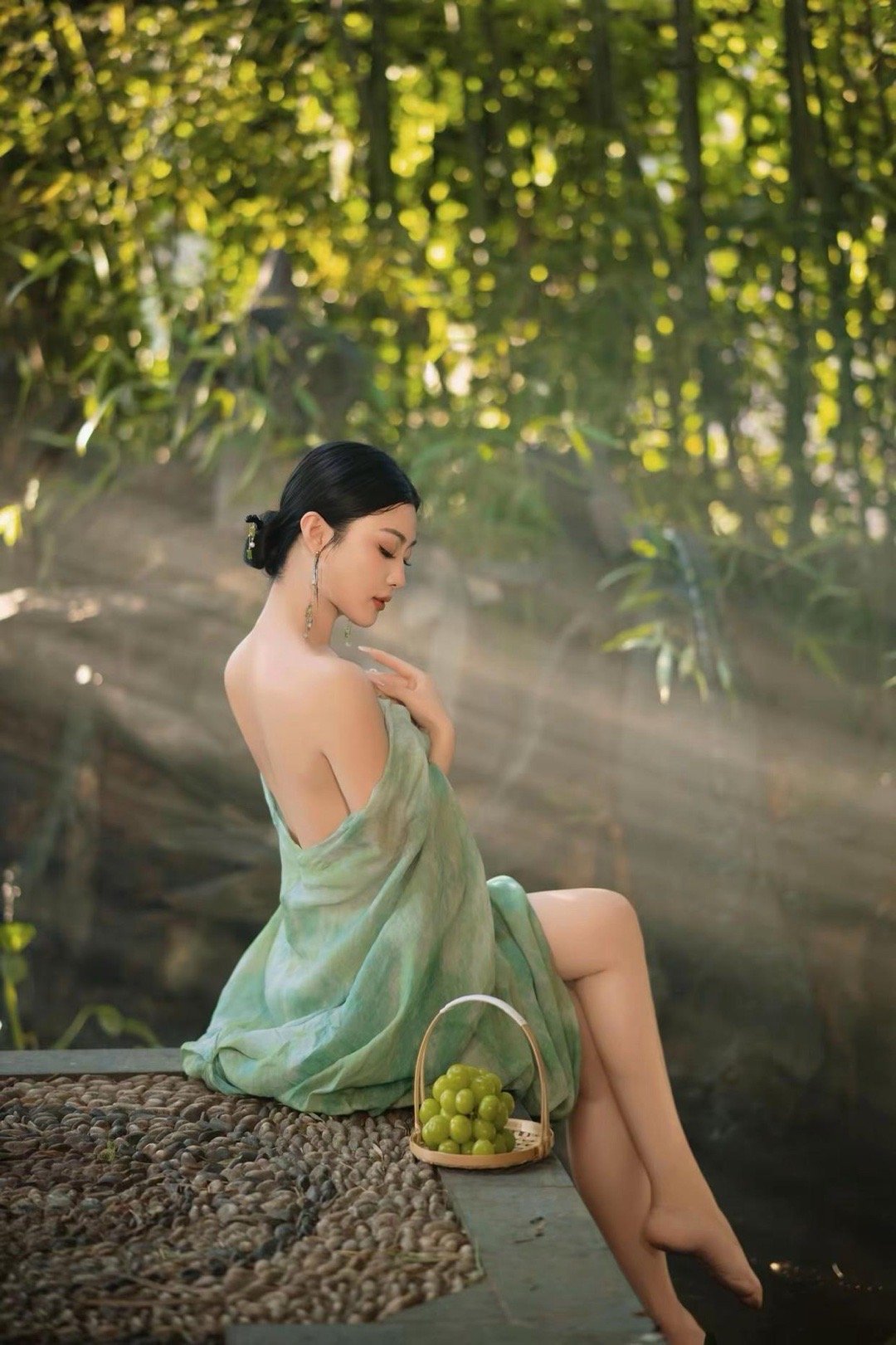 有多少吃多少，别半路就脱衣服显摆，一显摆就杀溢价率，下面没了，哈哈 ​​​