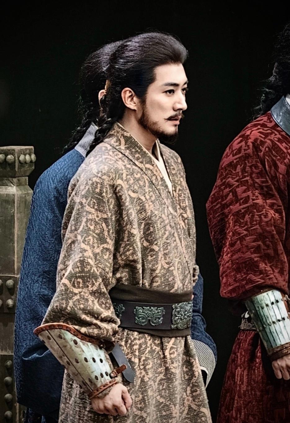 刘学义江山大同[微风]刘学义林锦岐[微风]刘学义拓跋濬
季节更迭，唯我对你的欢喜