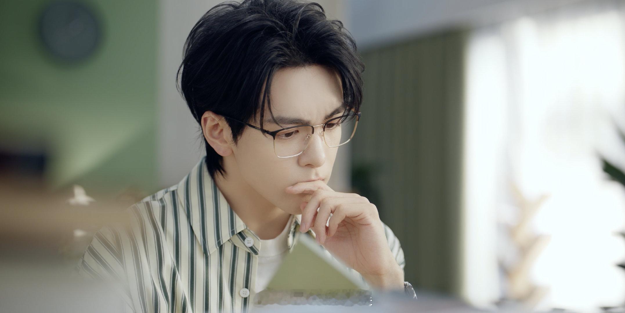 曾舜晞的松弛感 懂了曾舜晞身上的松弛感有多难得！即使身处烟火日常，也能把日子过得