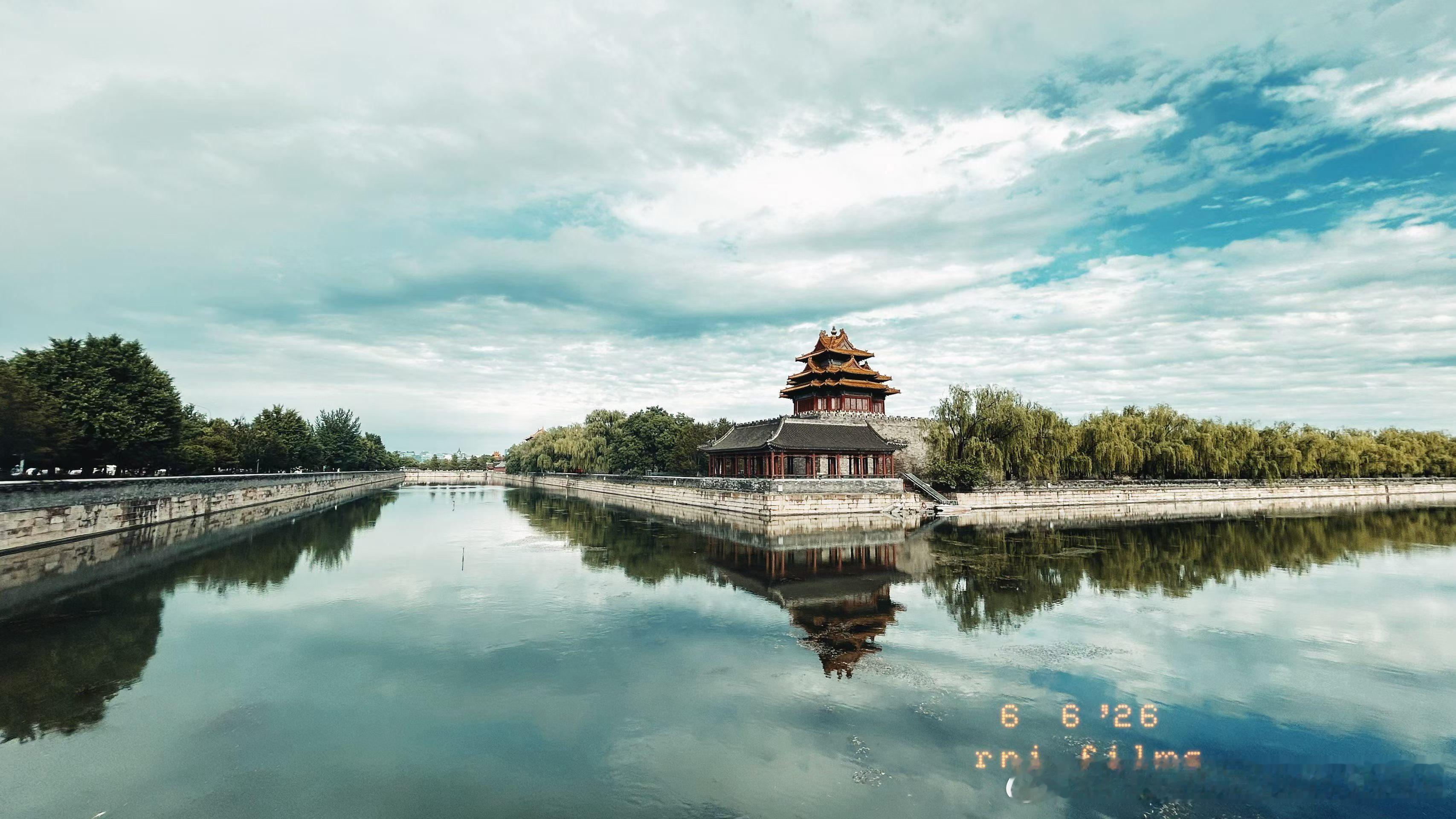 盗朋友圈图 