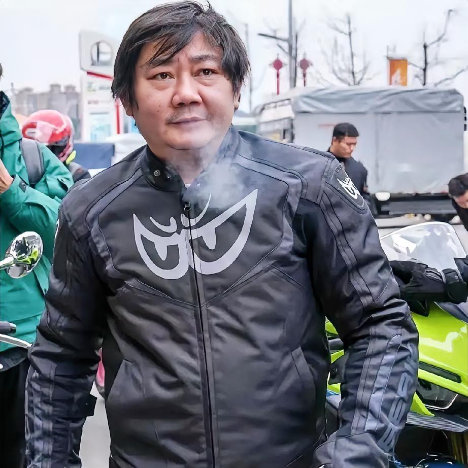 娱乐圈戳心真相：张雪能走到今天，功劳从来不属于资本和父母
 
张雪走到今天，
最