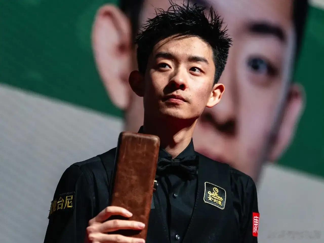 2026年中国公开赛正赛TOP16签表如下:上半区1/8区尼尔·罗伯逊vs资格赛