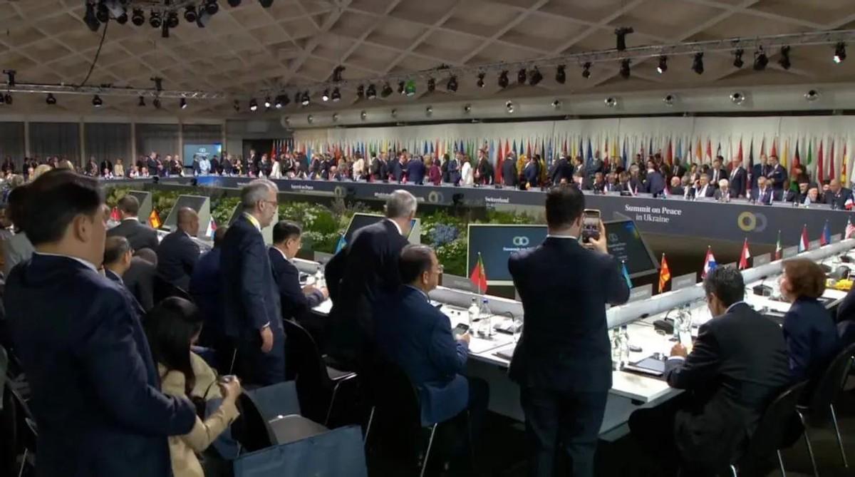 俄乌冲突真要结束了，鲁比奥宣布取得重大进展，泽连斯基罕见附和
根据媒体报道，近日