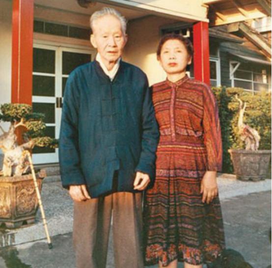 被软禁多年后，孙立人曾对族侄孙善治回忆起1949年与蒋介石发生的冲突。

那天高