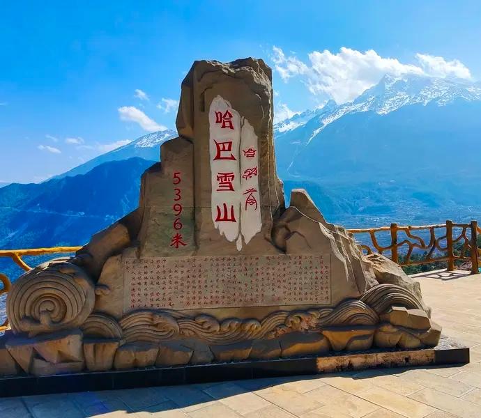恶劣多变的高海拔天气，是救援的难点，因为山下晴天，山上可能瞬间就刮起大风或者有暴