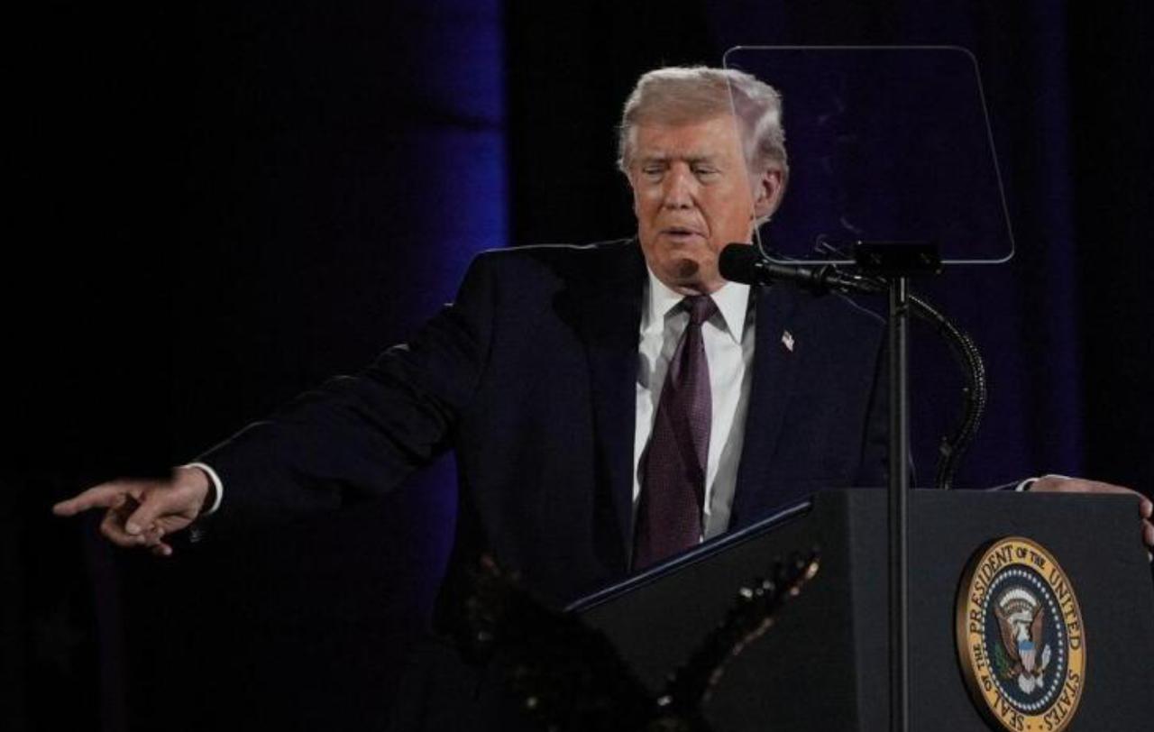 4月1日，特朗普接受英媒采访，直言因盟友未配合美国对伊军事行动，正认真考虑让美国