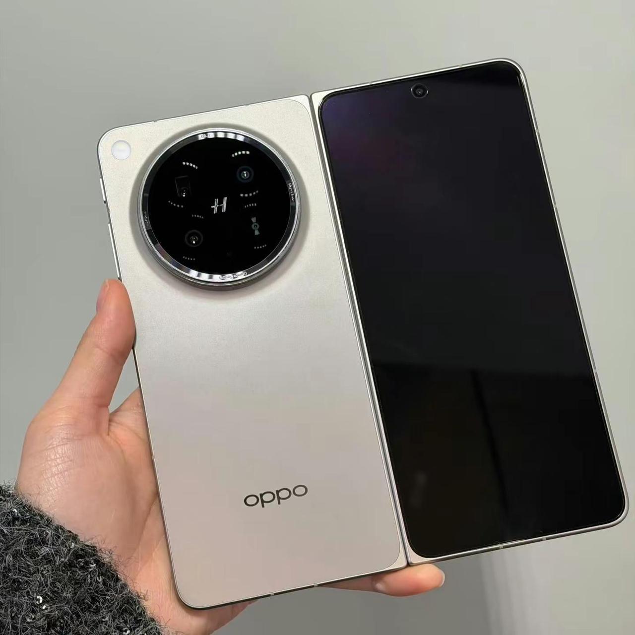 OPPOFindN6闪光灯。我重新P了一下N6的闪光灯，这样会不会舒服很多，更好