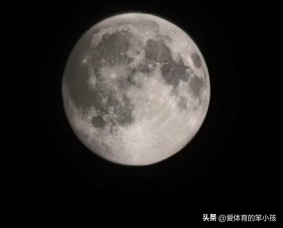 晒图笔记大赛这个夜晚晒的不是月亮和天空，而是透过圆月让我们迎来的一家的团圆和美满