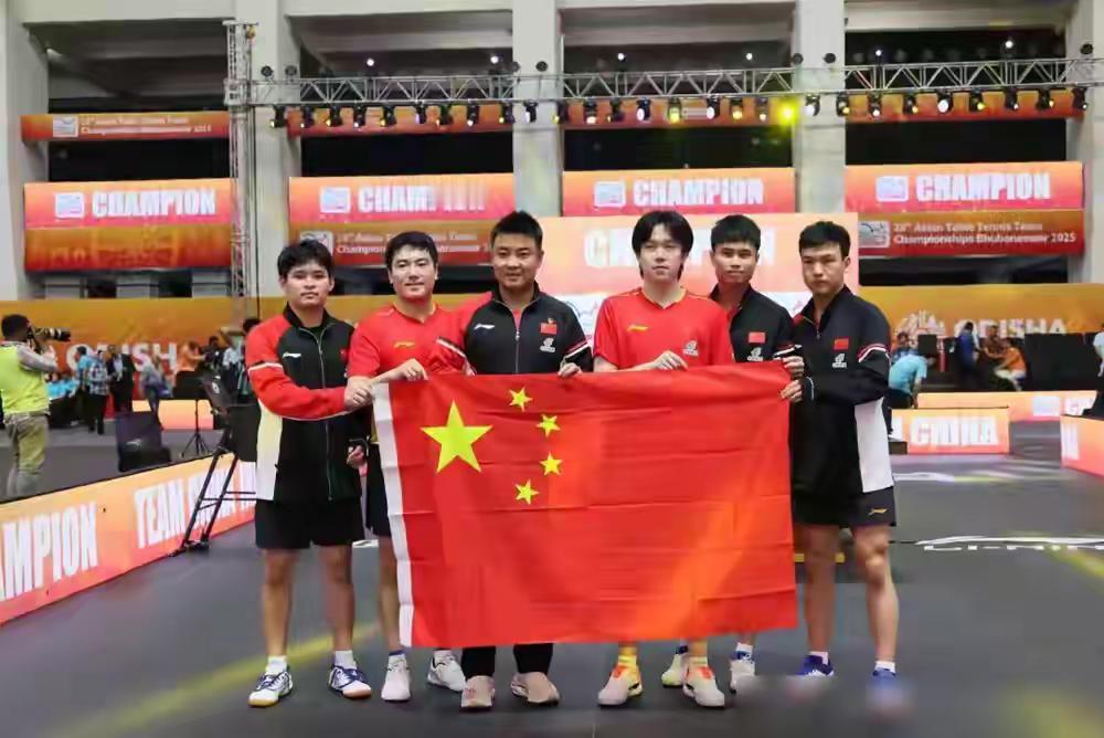 【30岁的梁靖崑，带伤参加伦敦世乒赛，不管什么结果，都是挺不容易的】确实太不容易