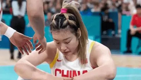 女篮面临大变革！25岁王佳琦崭露头角，能力超王思雨、李月汝。

女篮奥运失利后，