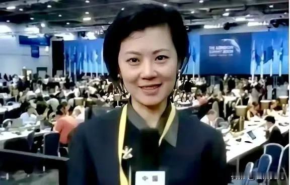 "我愿意放弃中国国籍，自愿加入英国icon！"这句话，是前央视icon知名才女主