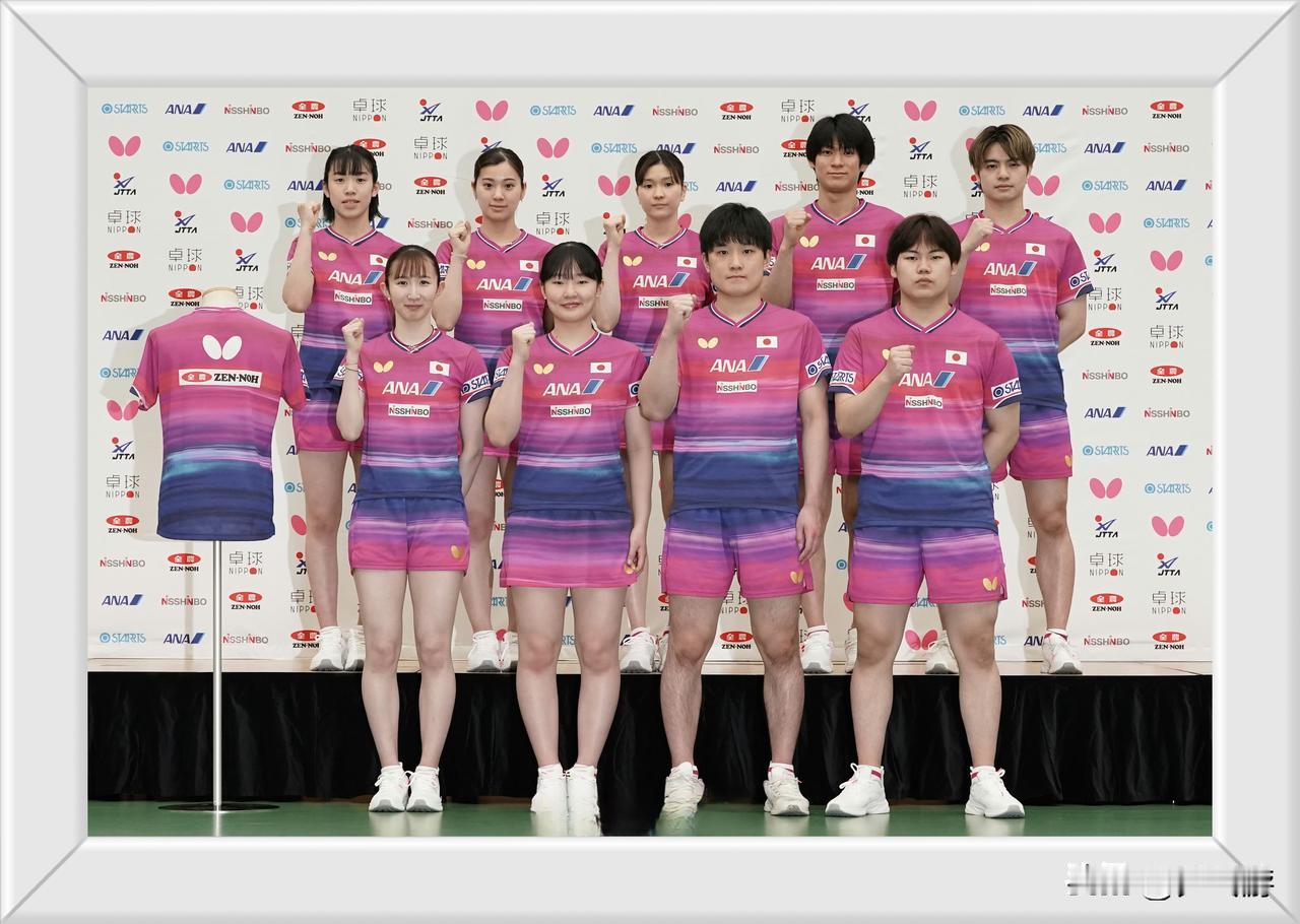 🏓备战中的强对手！感觉他们的腿型好像啊，看看前排这四位，不论男女无论高矮，腿型