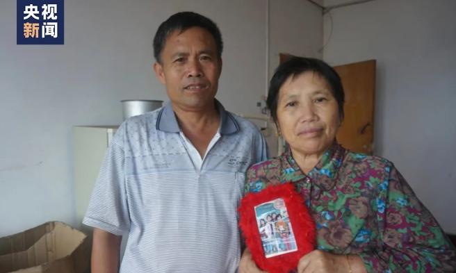 1999年，湖南一男子丧偶后，与邻村一离婚女子结婚，一家人靠男子种地为生。某天男