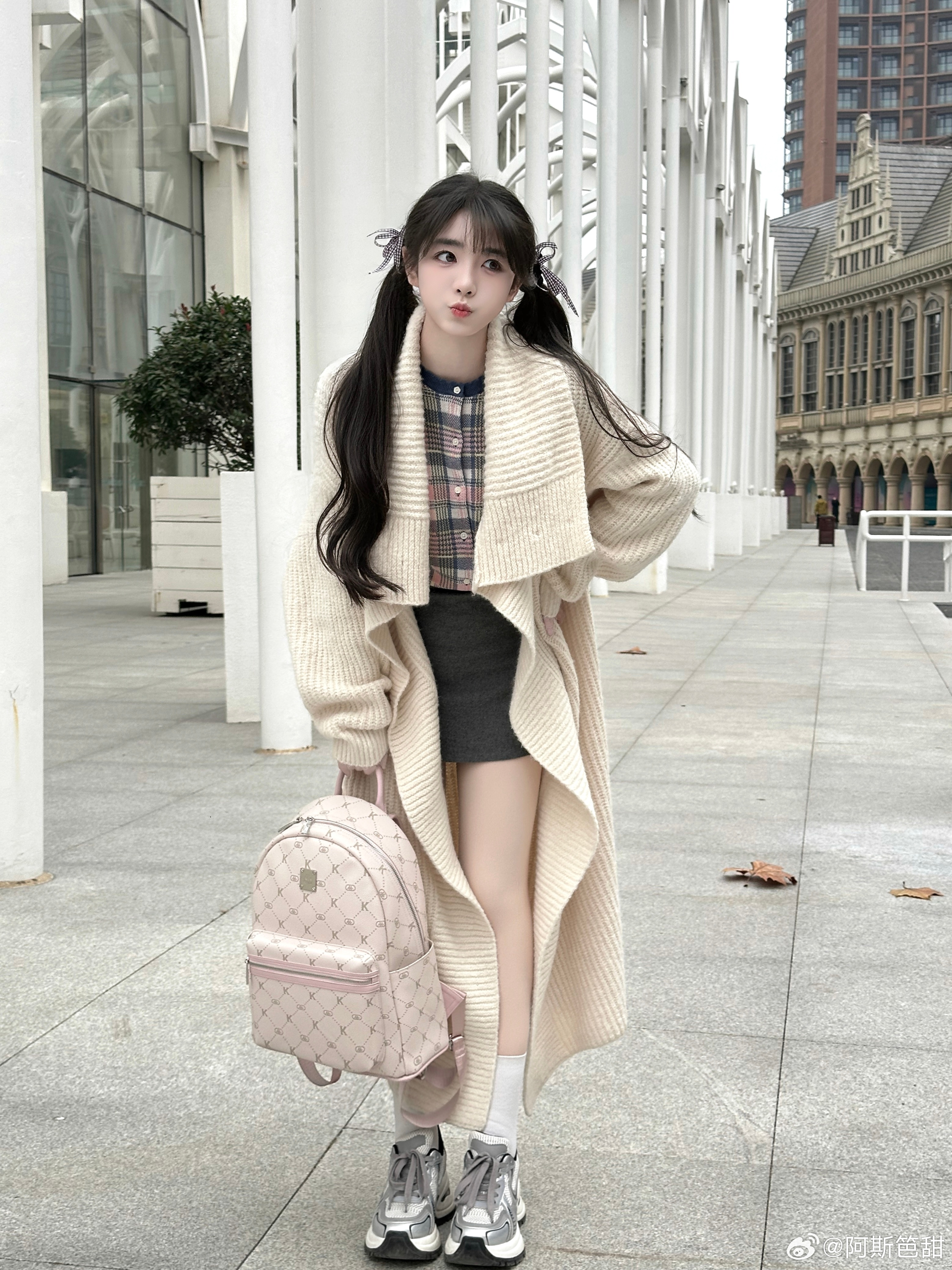 话到嘴边又咽了回去 以此来获得饱腹感 