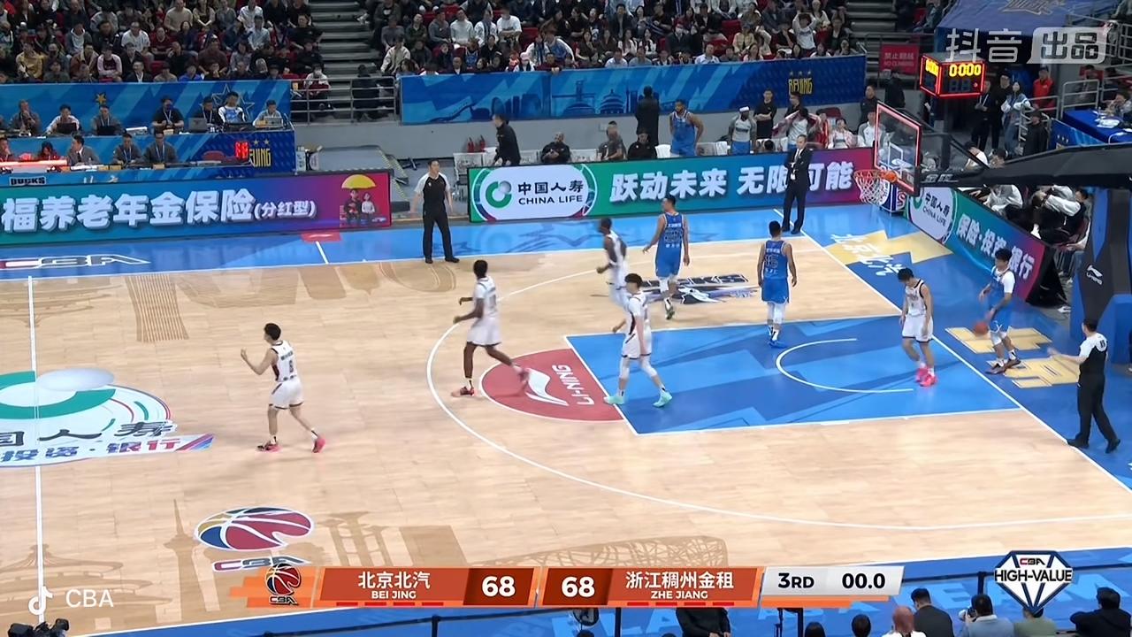 精彩！这场比赛的确是今天所有CBA比赛最精彩的一场比赛。

        在刚