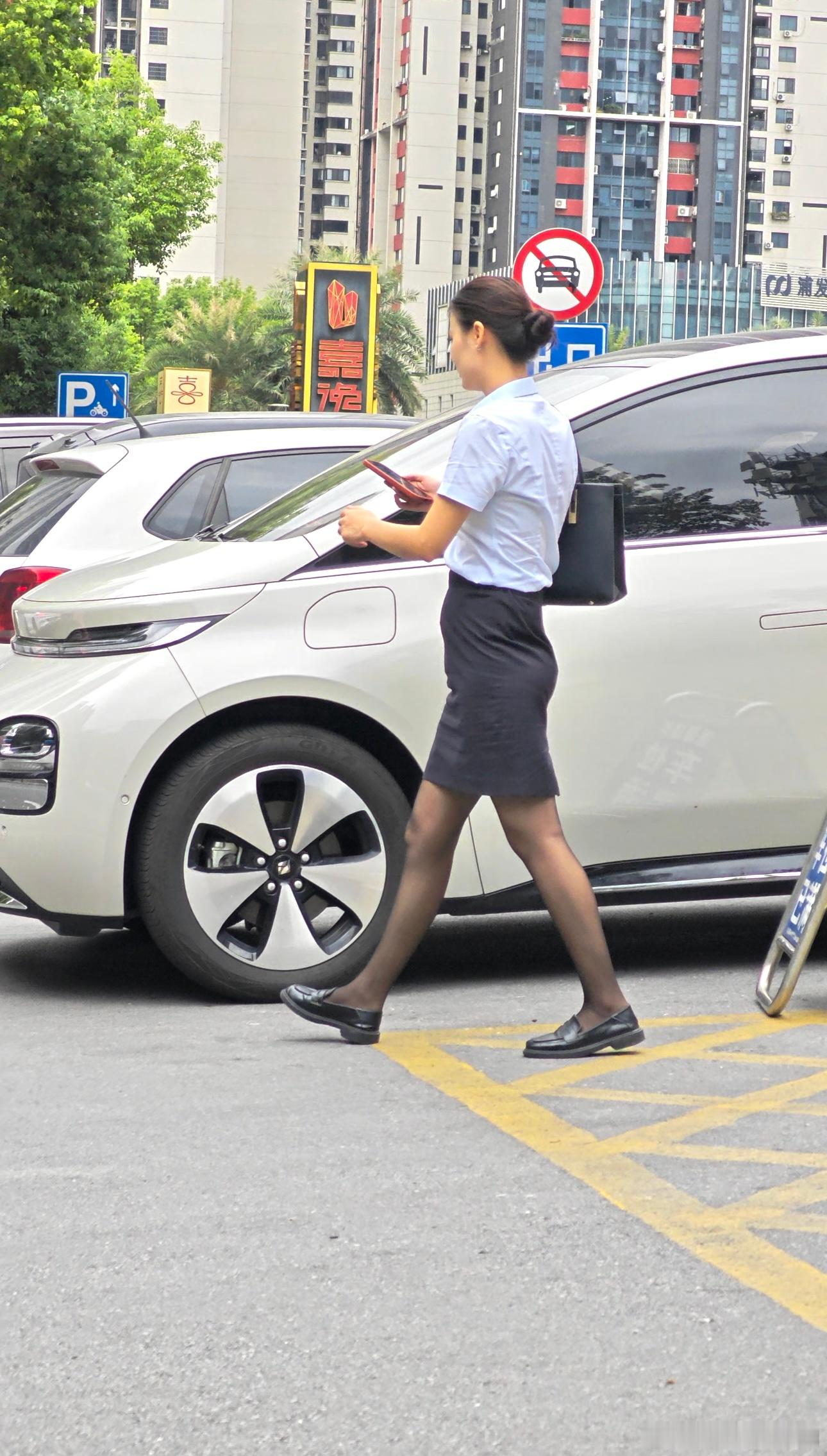 白领黑丝皮鞋职业装02 