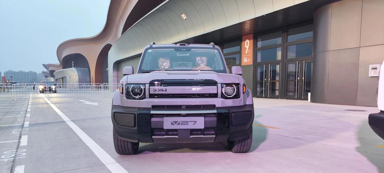 16.98万起，硬派增程SUV来了，iCAR V27这些配置挺良心3月13日，i