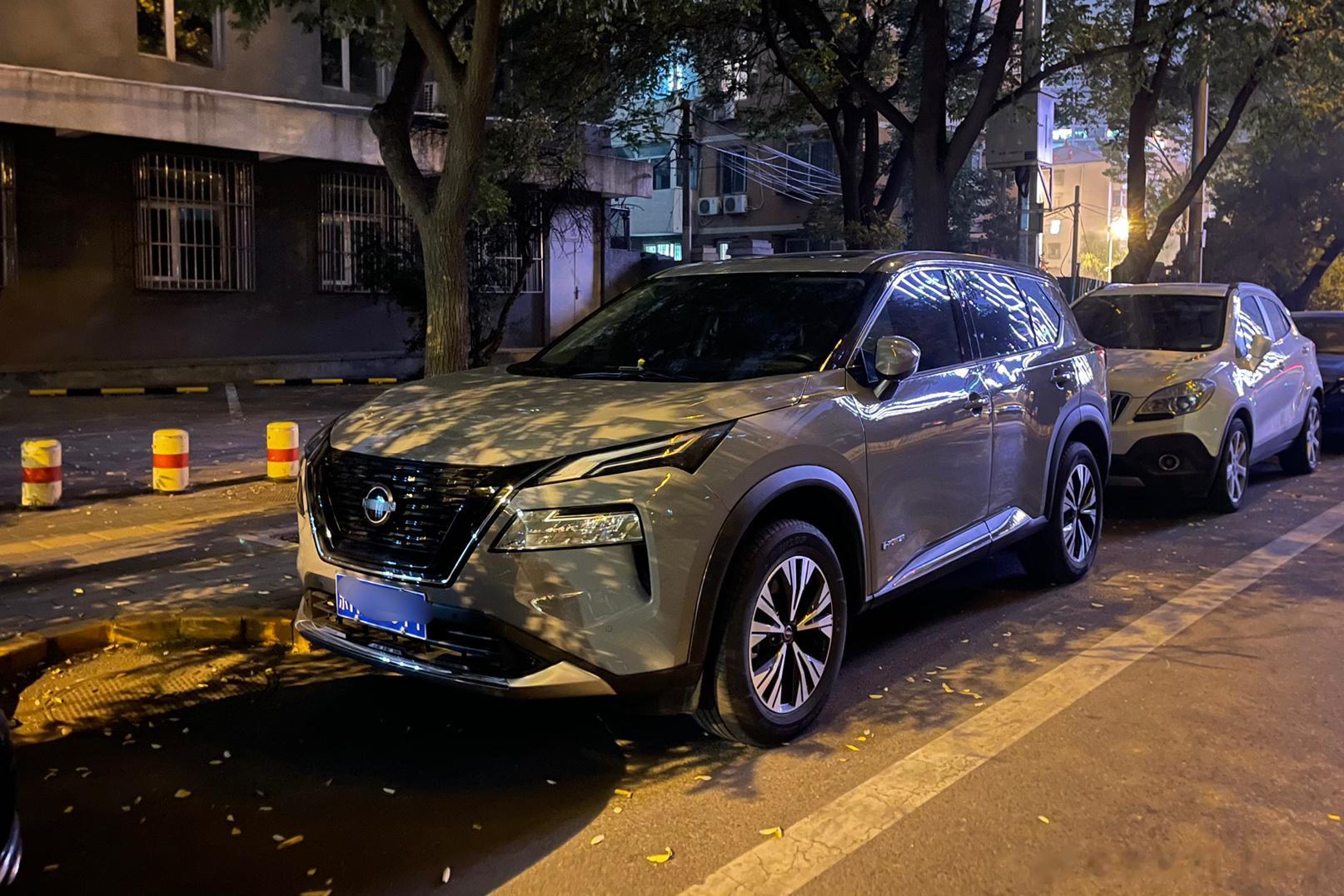 最近街上新奇骏的能见度变高了，而且都是混动的e-power。#凯文聊车# ​​​