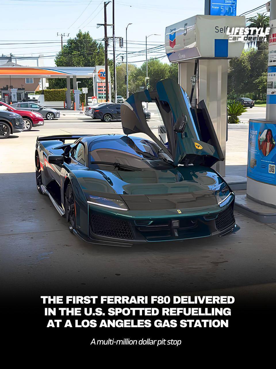 法拉利F80在美国开始交车了，第一台是绿色的，非常美丽！ 