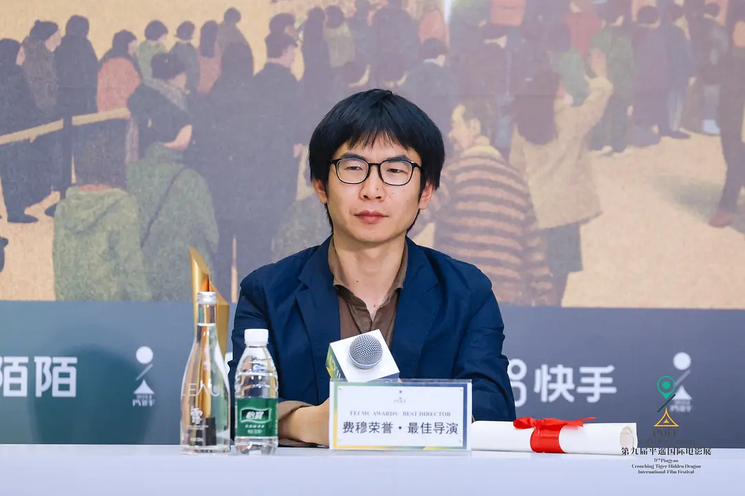 助力青年导演张中臣抗击病魔曾经执导过《最后的告别》《你的眼睛比太阳明亮》的导演张