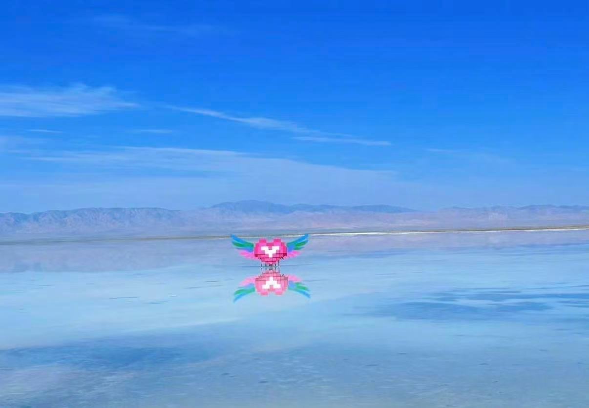 茶卡盐湖心形雕塑被吐槽画蛇添足加个这个这真的对吗景区开发应该在“吸引游客”与“保