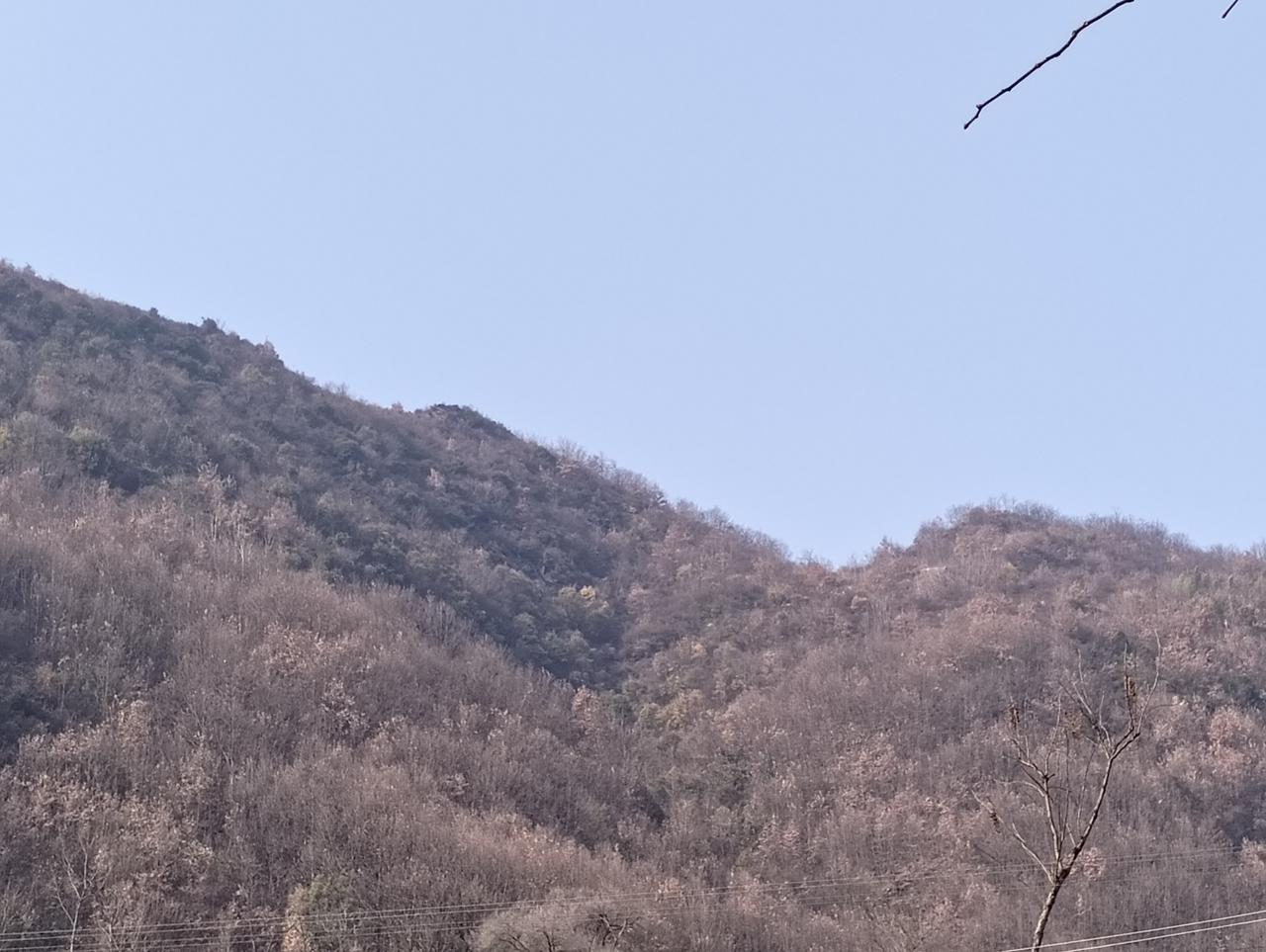 晒出几张清澈的蓝天照片