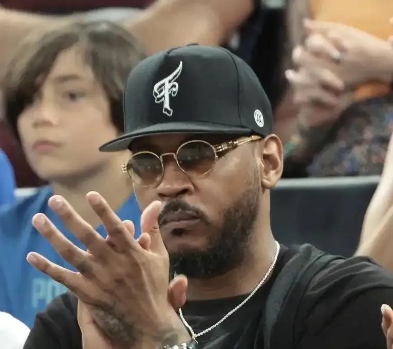 这话对不对？安东尼：对我而言，赢得三枚金牌比赢得NBA总冠军更重要！
网友：很明