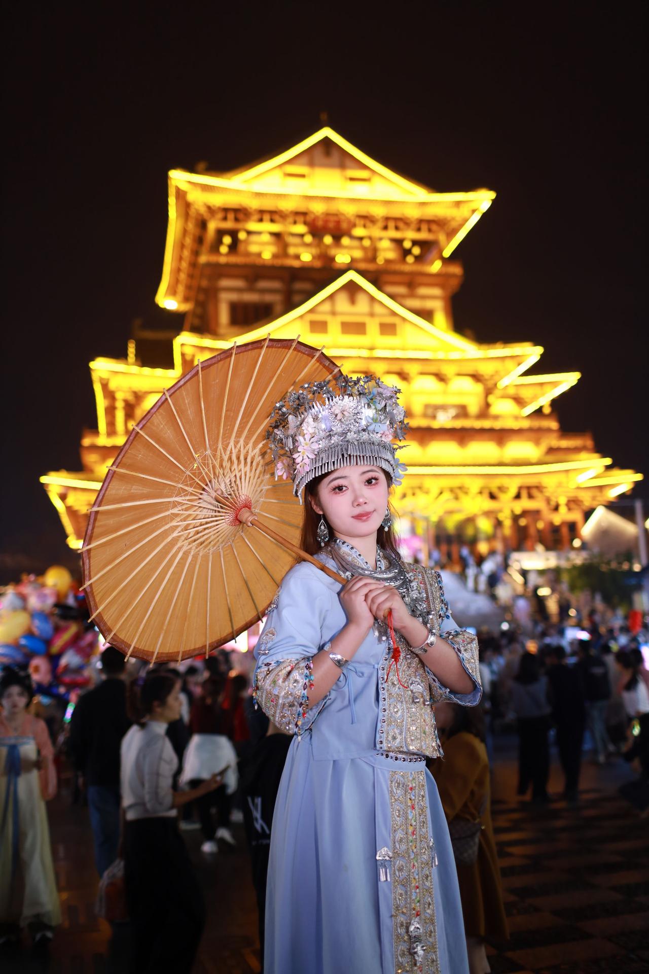 偶遇古镇民族特色民族文化 民族舞蹈舞出民族特色 国风大典东方美学血脉觉醒 摄影约