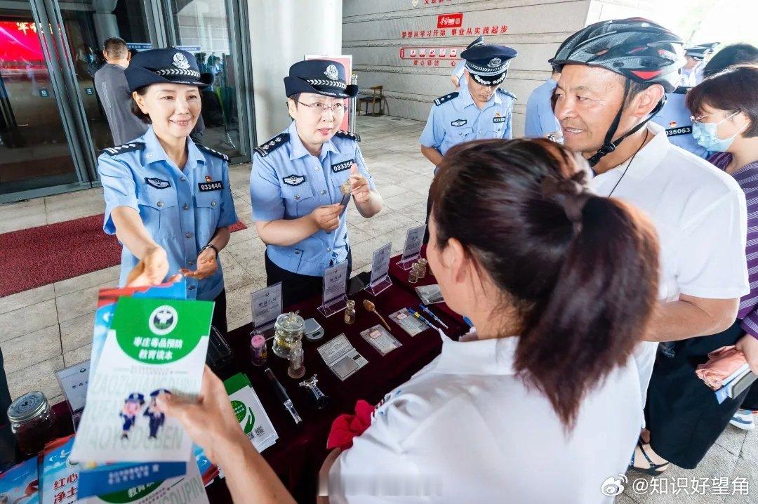月亮警官普法说反诈行动刻不容缓，提高警惕从你我做起！晚安！晚安 枣庄反诈全民行动