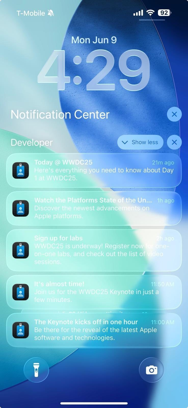 John Carmack 评 iOS 26 的液态玻璃设计：在电影和非关键游戏界