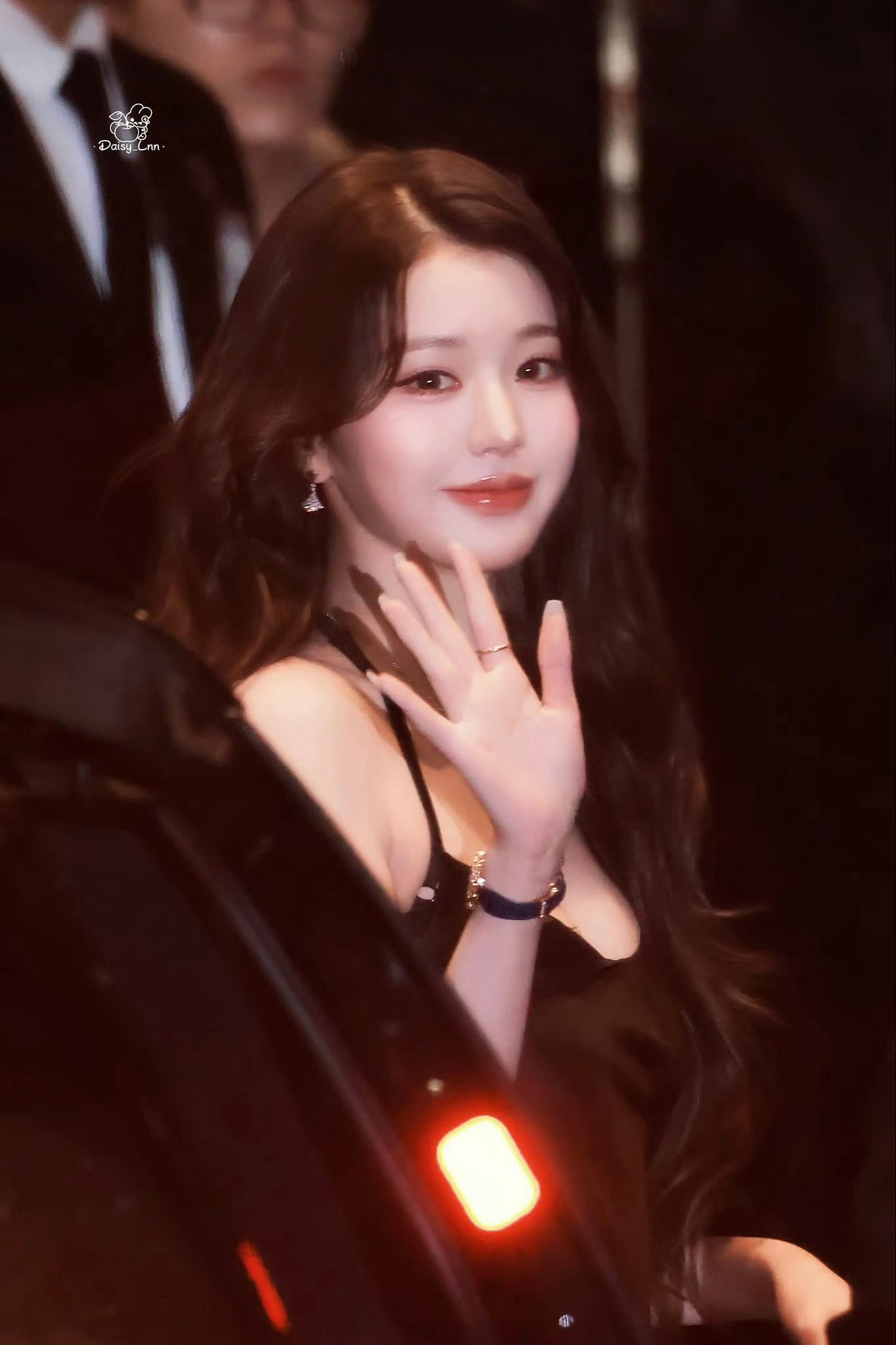张元英发光美貌点亮黑夜 ​​​