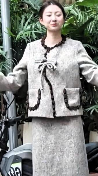 你能对出“林间常闻百鸟音”下联吗[作揖]上联：林间常闻百鸟音
下联：溪边时看鸳鸯