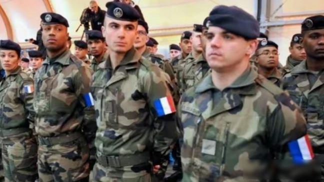 法国两千人要进乌克兰，俄罗斯装没事，欧洲却慌了神

现在是2025年11月底，冬